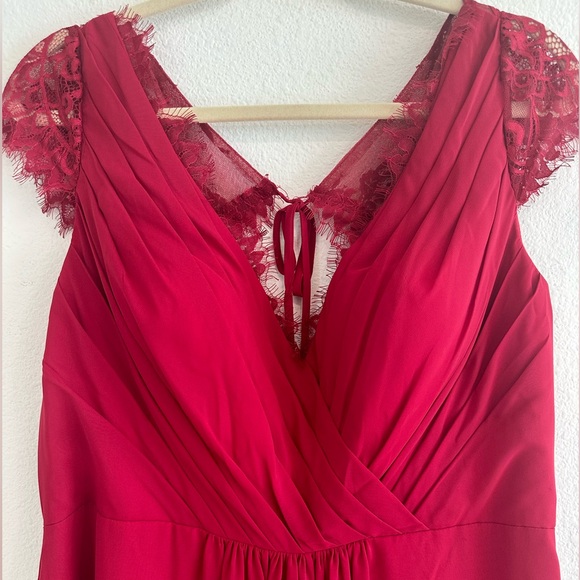 JJ’S  House Formal Dress - Picture 4 of 9